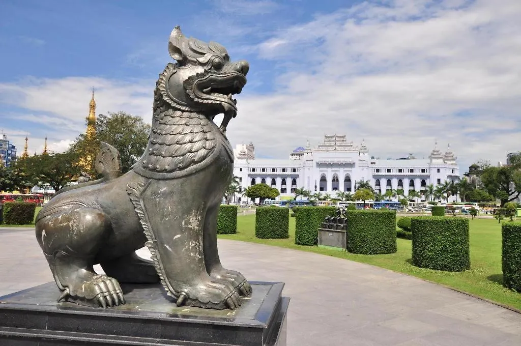 Virati Hotel Yangon