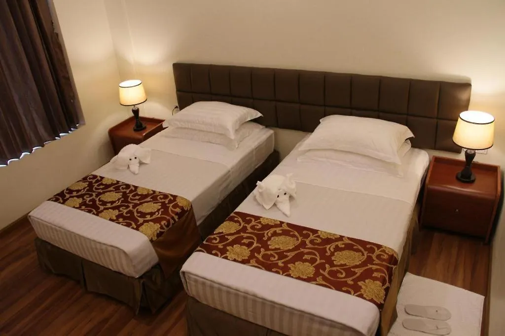 Virati Hotel Yangon 3*,