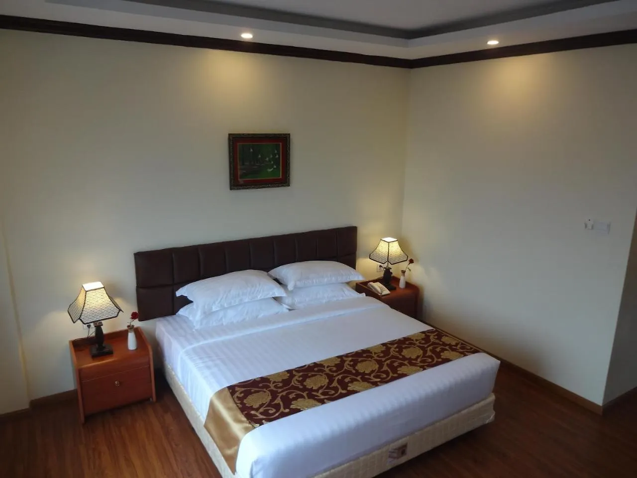 Virati Hotel Yangon
