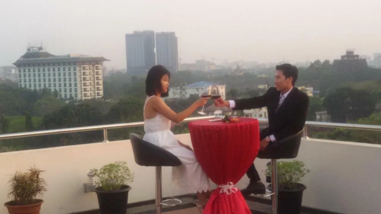 Virati Hotel Yangon